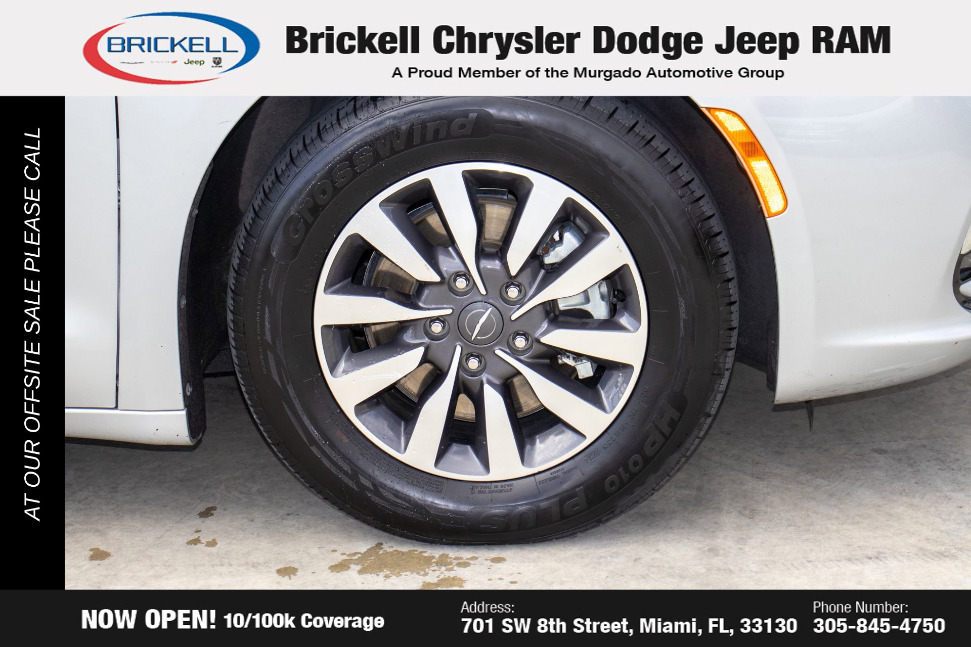 Used 2023 Chrysler Pacifica Limited FWD image 39