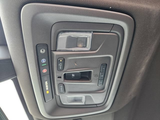 Used 2020 Chevrolet Silverado 1500 RST AWD/4WD image 27