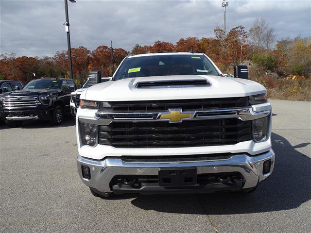 New 2025 Chevrolet Silverado 3500 LT w/ Convenience Package AWD/4WD image 2