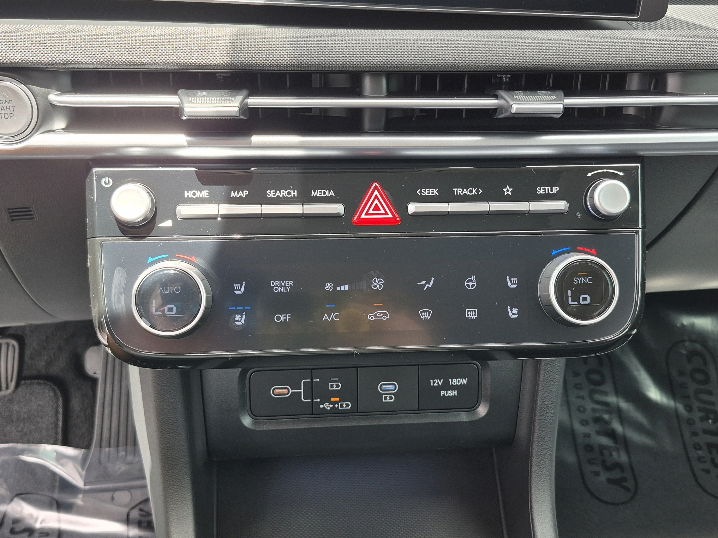 New 2026 Hyundai Tucson Limited AWD/4WD image 26