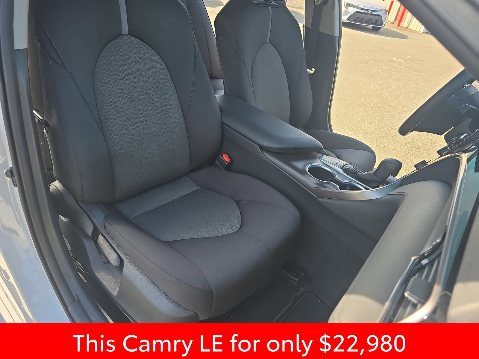 Used 2022 Toyota Camry LE FWD image 16