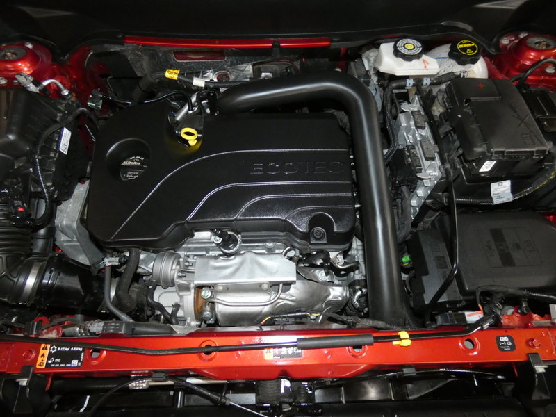 Used 2024 GMC Terrain SLE image 25