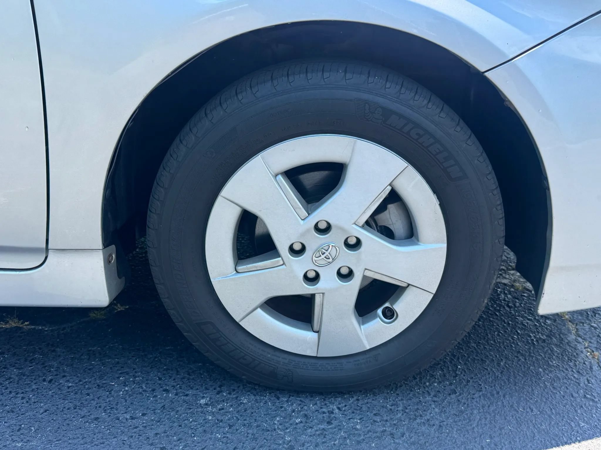 Used 2010 Toyota Prius One FWD image 8