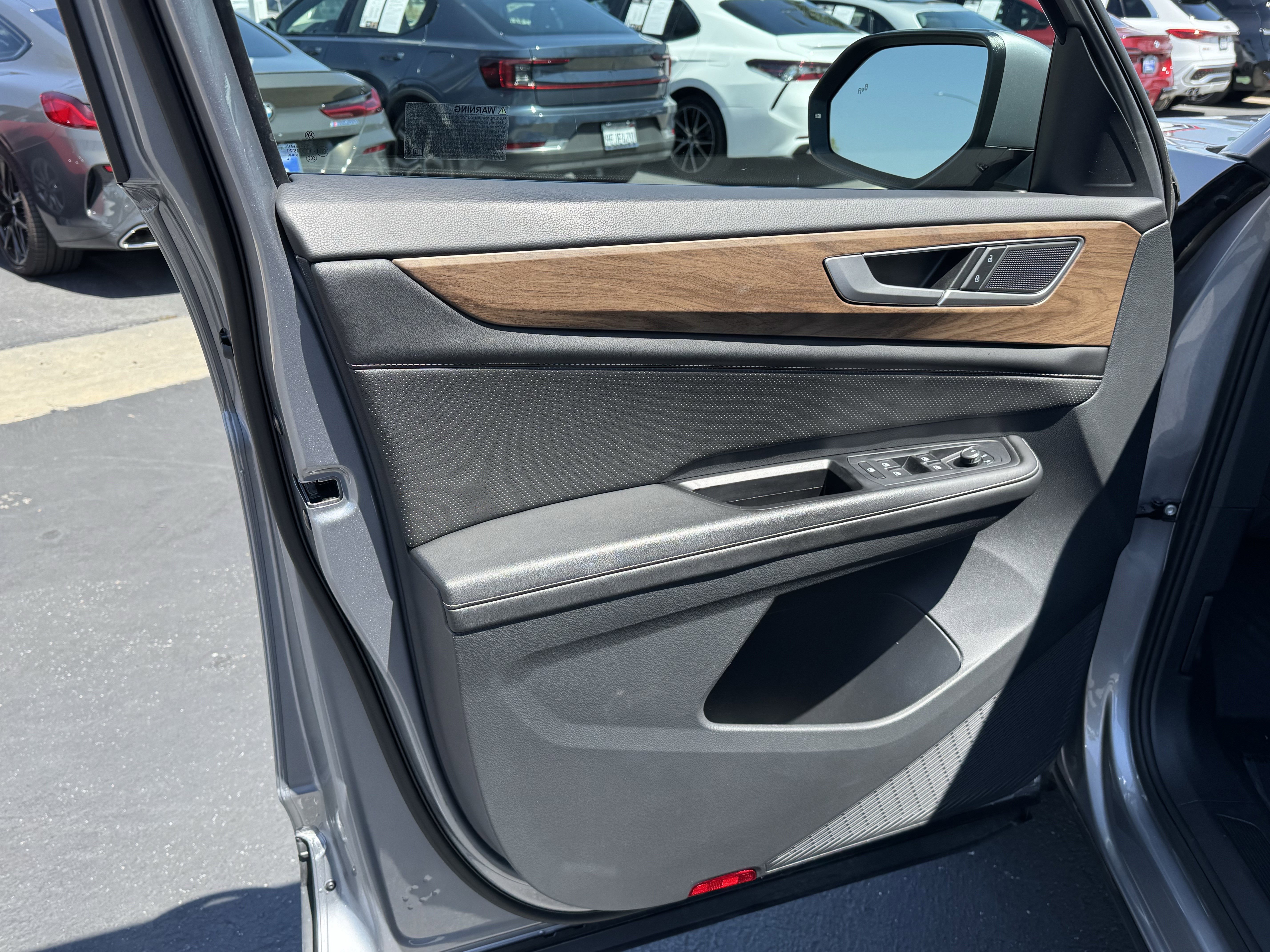 Certified 2024 Volkswagen Atlas SE FWD image 15