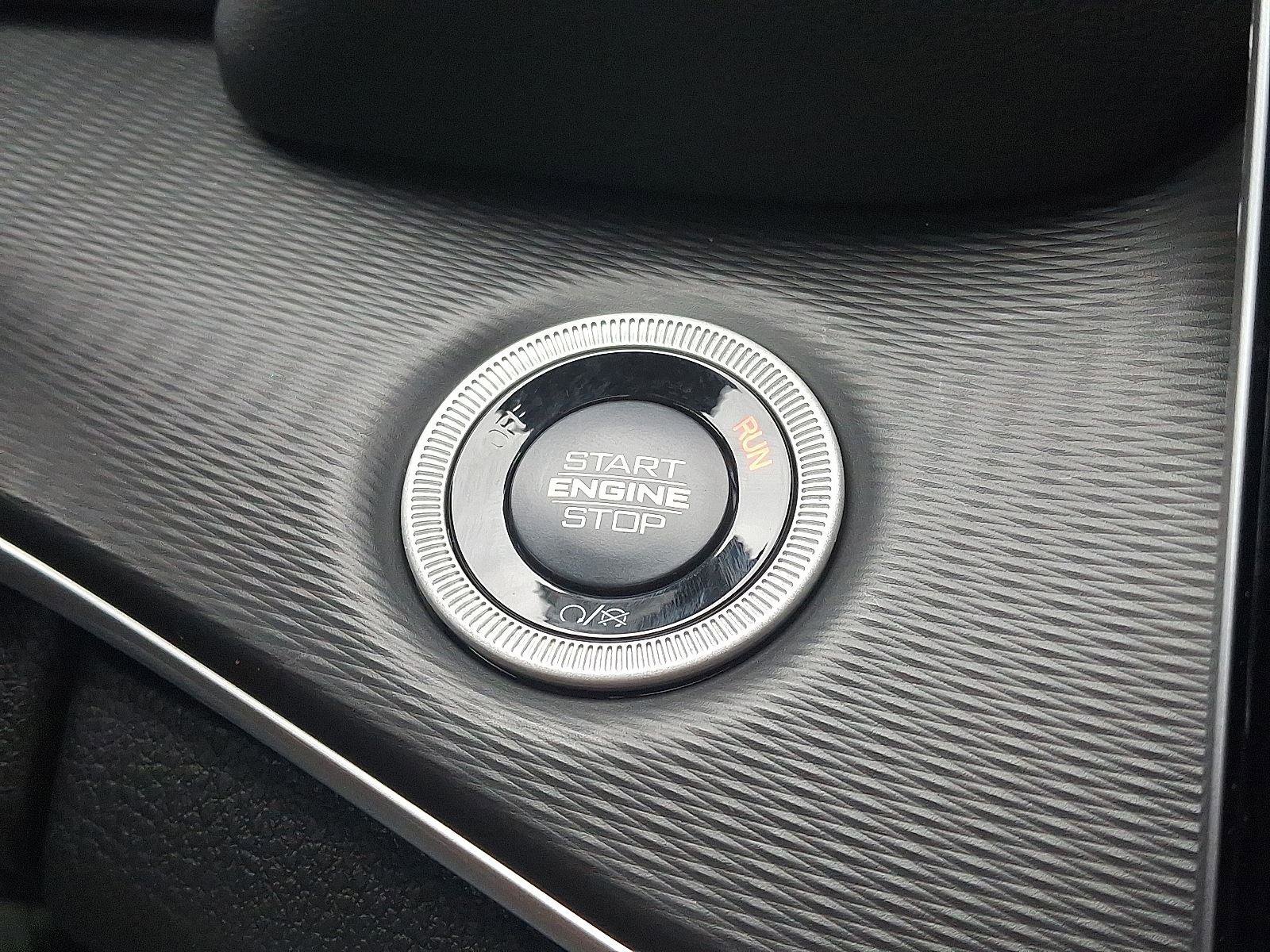 New 2025 Jeep Grand Cherokee L Altitude image 16