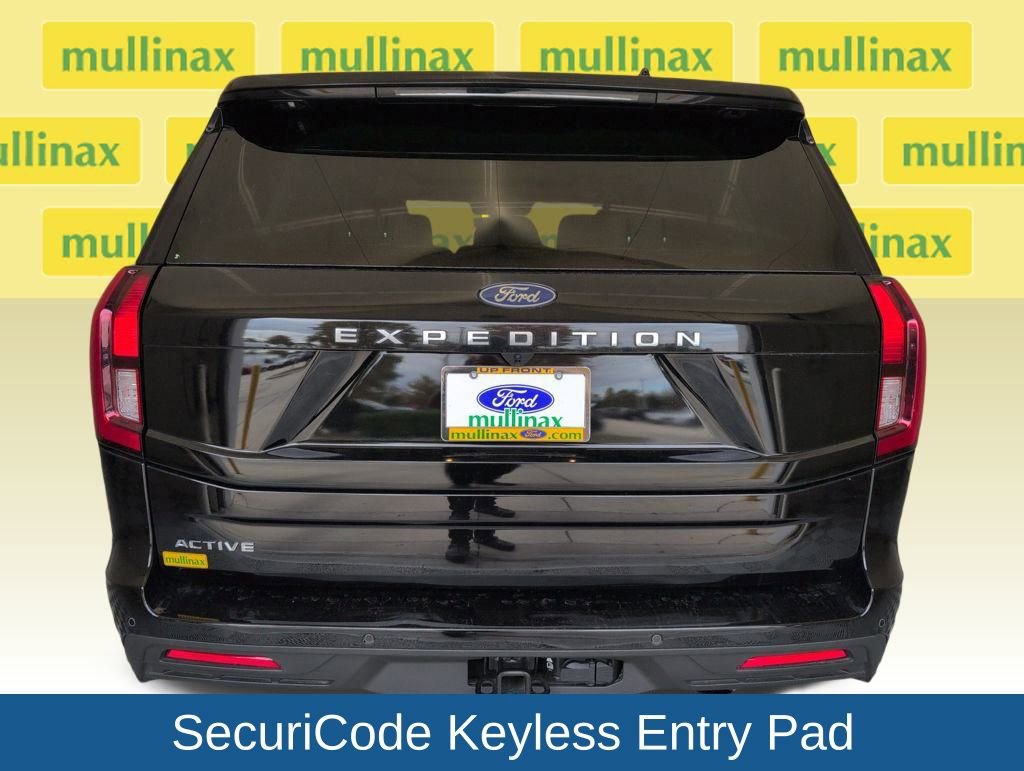 Certified 2025 Ford Expedition Active image 39