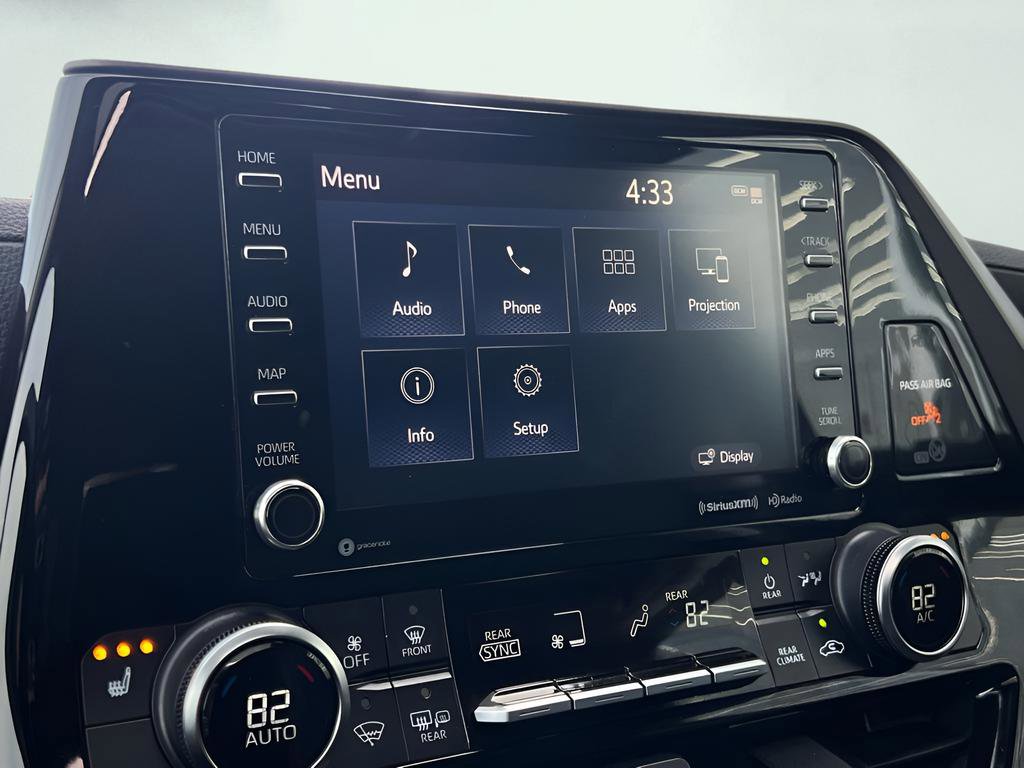 Used 2020 Toyota Highlander XLE image 49