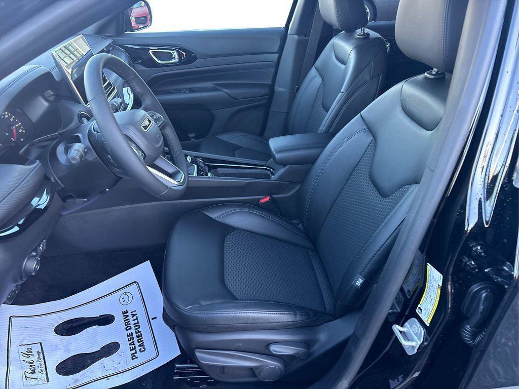 New 2026 Jeep Compass Latitude AWD/4WD image 9