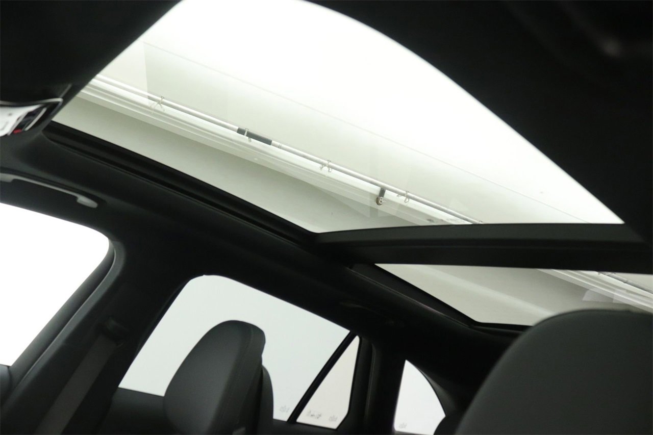 New 2026 Mercedes-Benz GLC 300 image 11