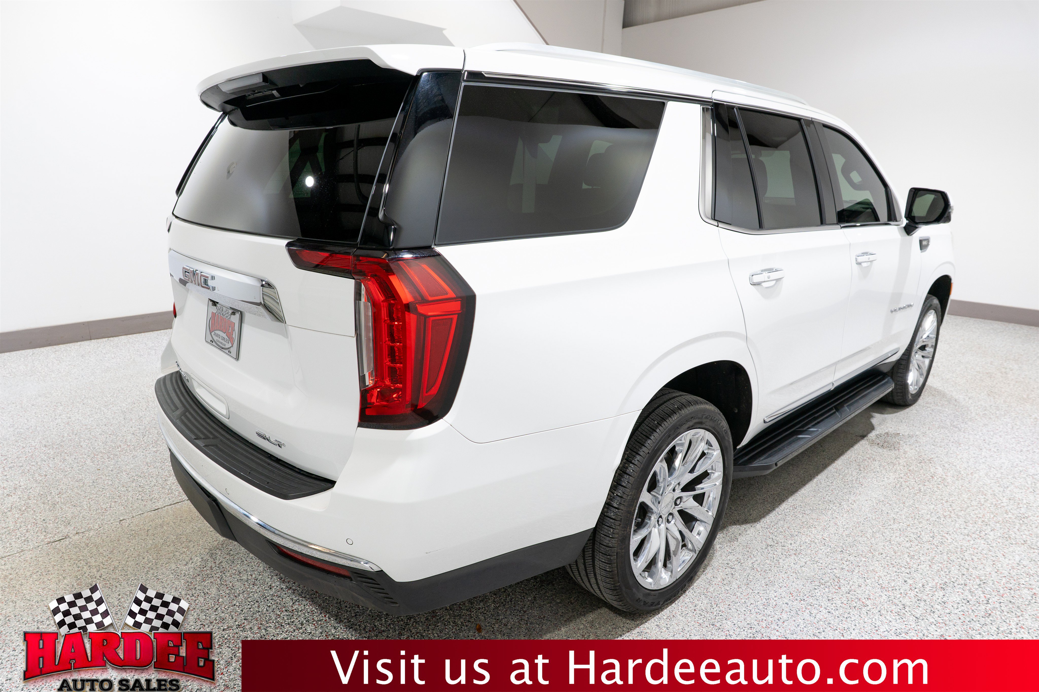 Used 2022 GMC Yukon SLT w/ SLT Premium Package AWD/4WD image 5