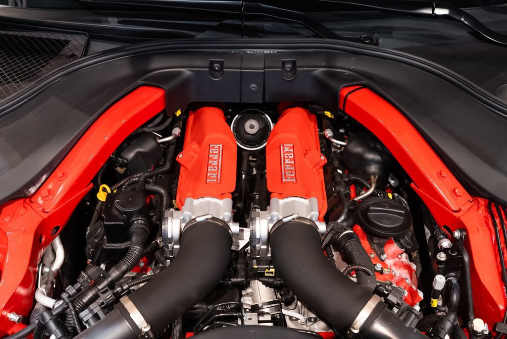 Certified 2020 Ferrari Portofino RWD image 19