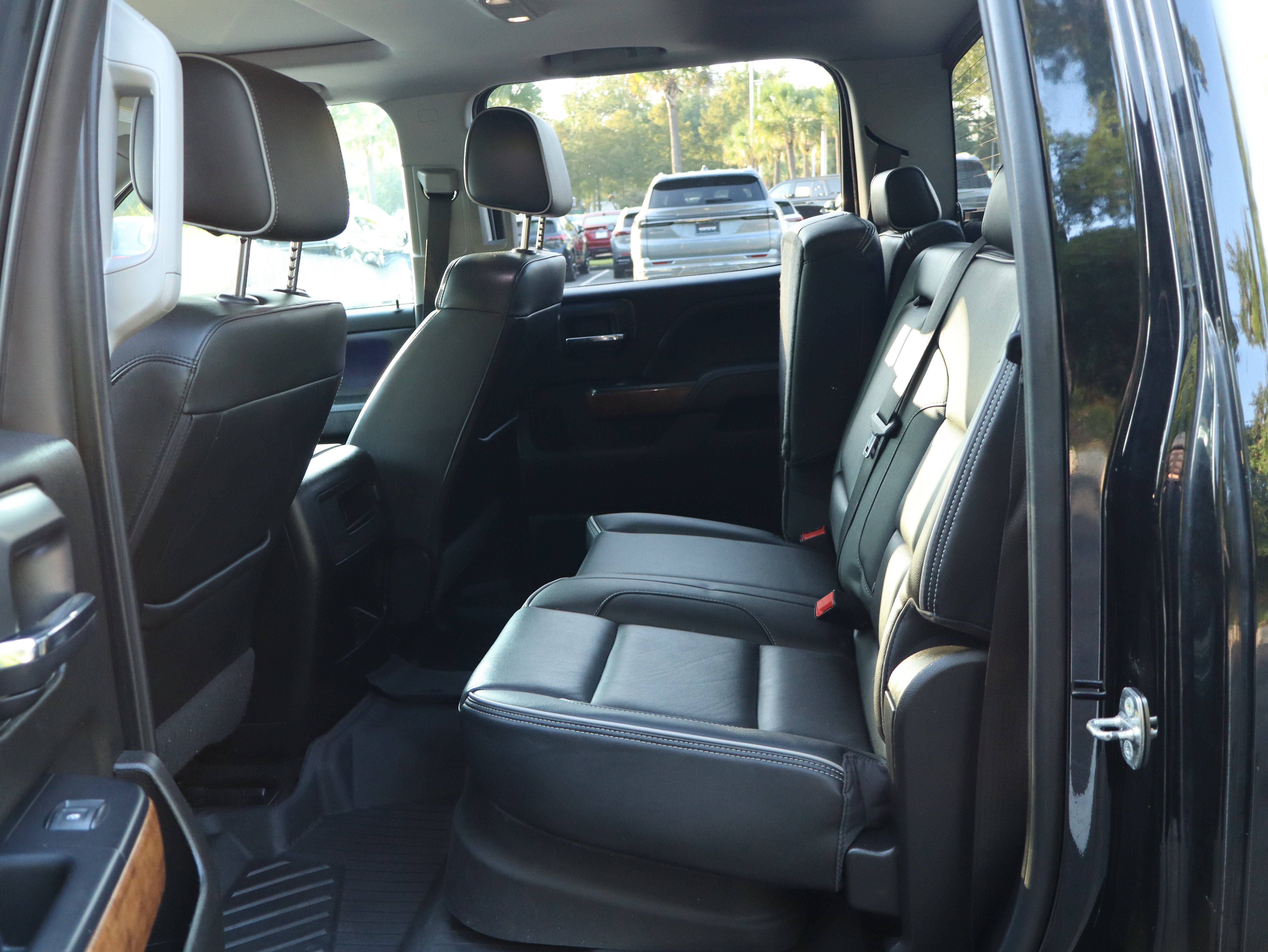 Used 2018 Chevrolet Silverado 2500 High Country w/ Duramax Plus Package AWD/4WD image 47