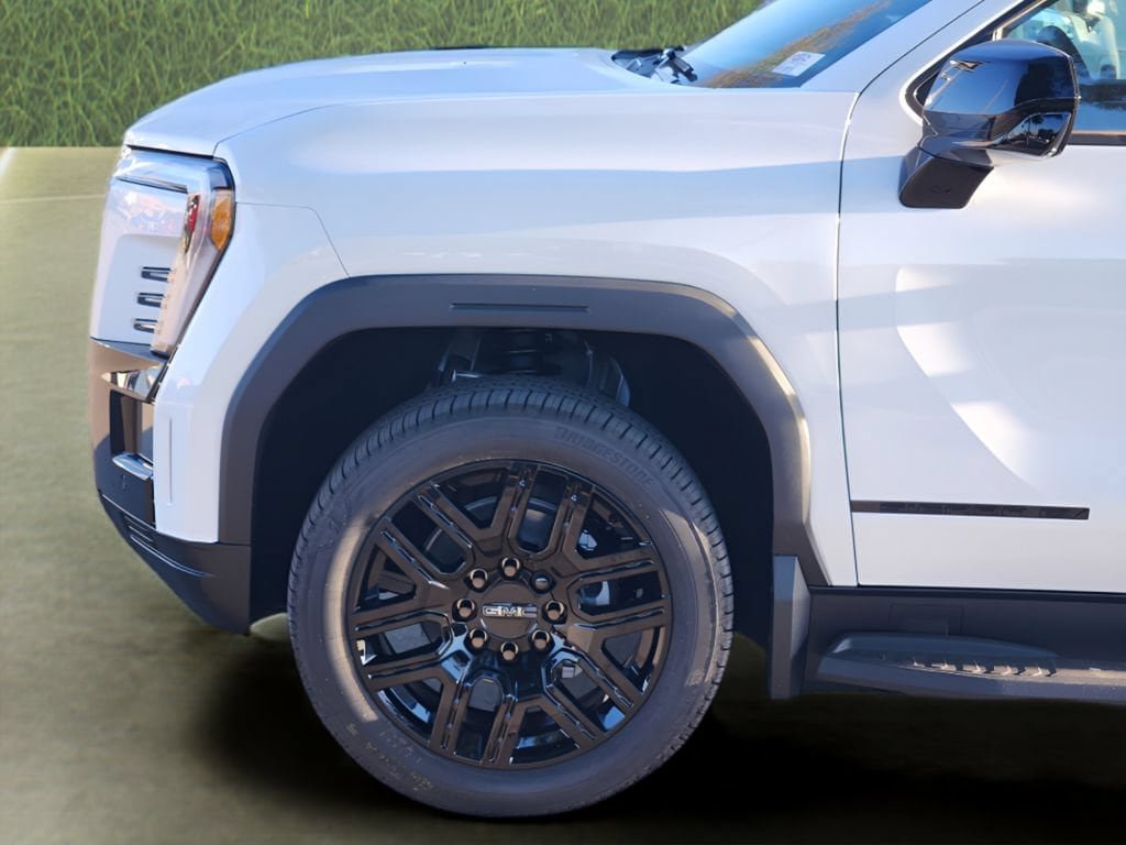 New 2026 GMC Sierra EV Elevation w/ LPO, Elevation Dark Package AWD/4WD image 6