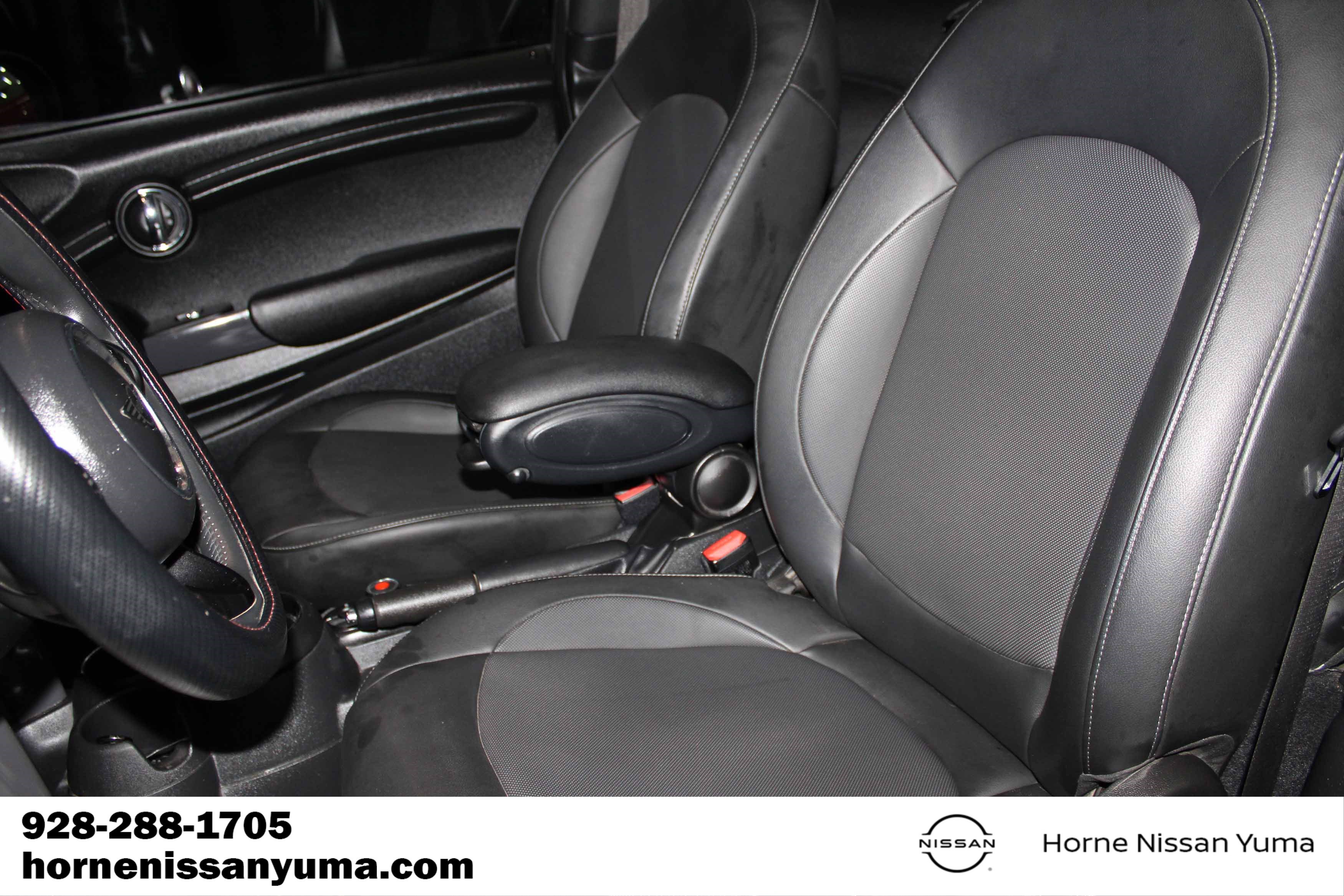 Used 2021 MINI Cooper 2-Door Hardtop FWD image 4