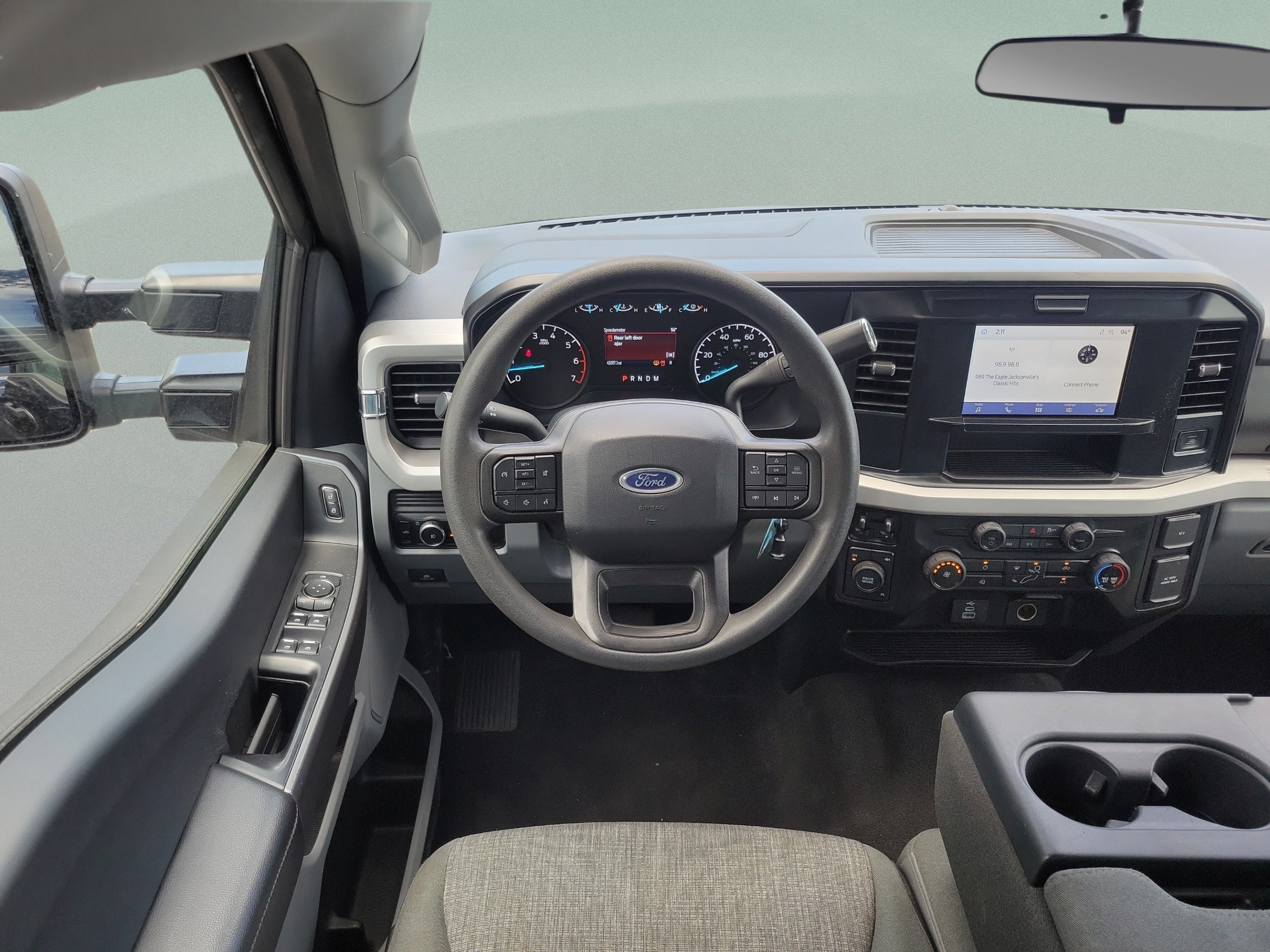 Certified 2025 Ford F250 XLT AWD/4WD image 5