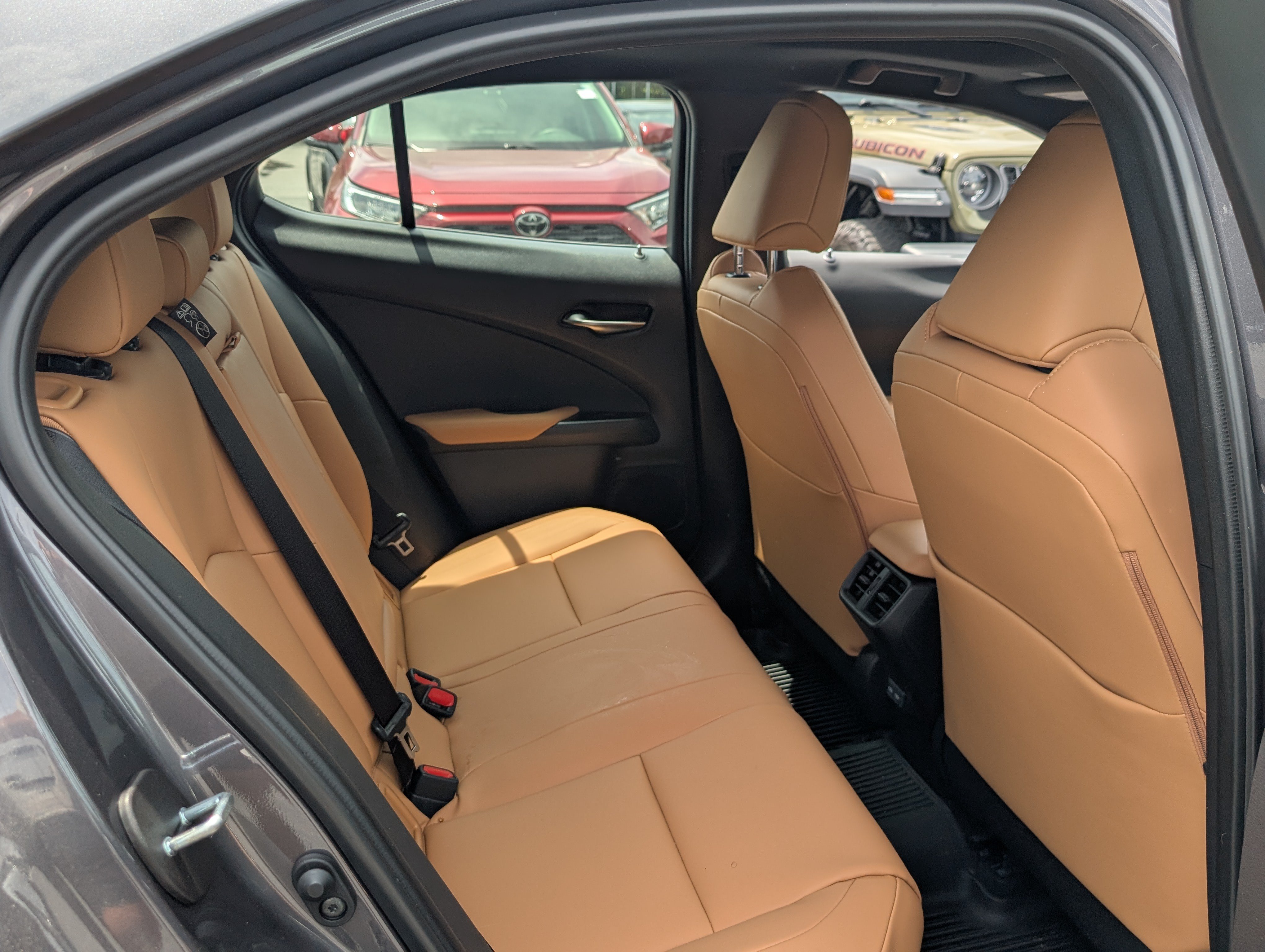 Certified 2025 Lexus UX 300h AWD w/ Accessory Package (Z1) image 12