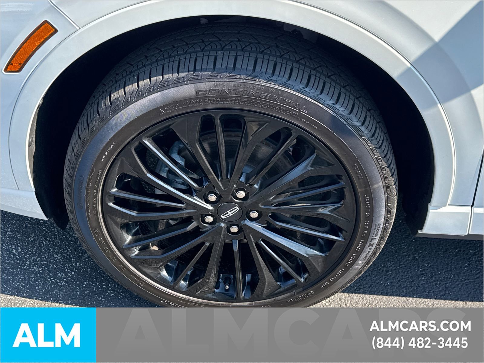 Used 2024 Lincoln Corsair Reserve w/ Jet Appearance Package image 14