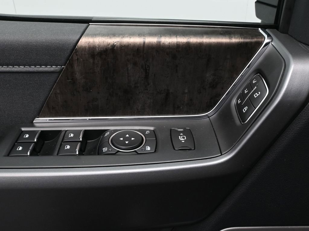 New 2026 Ford F250 Lariat w/ Chrome Package image 17