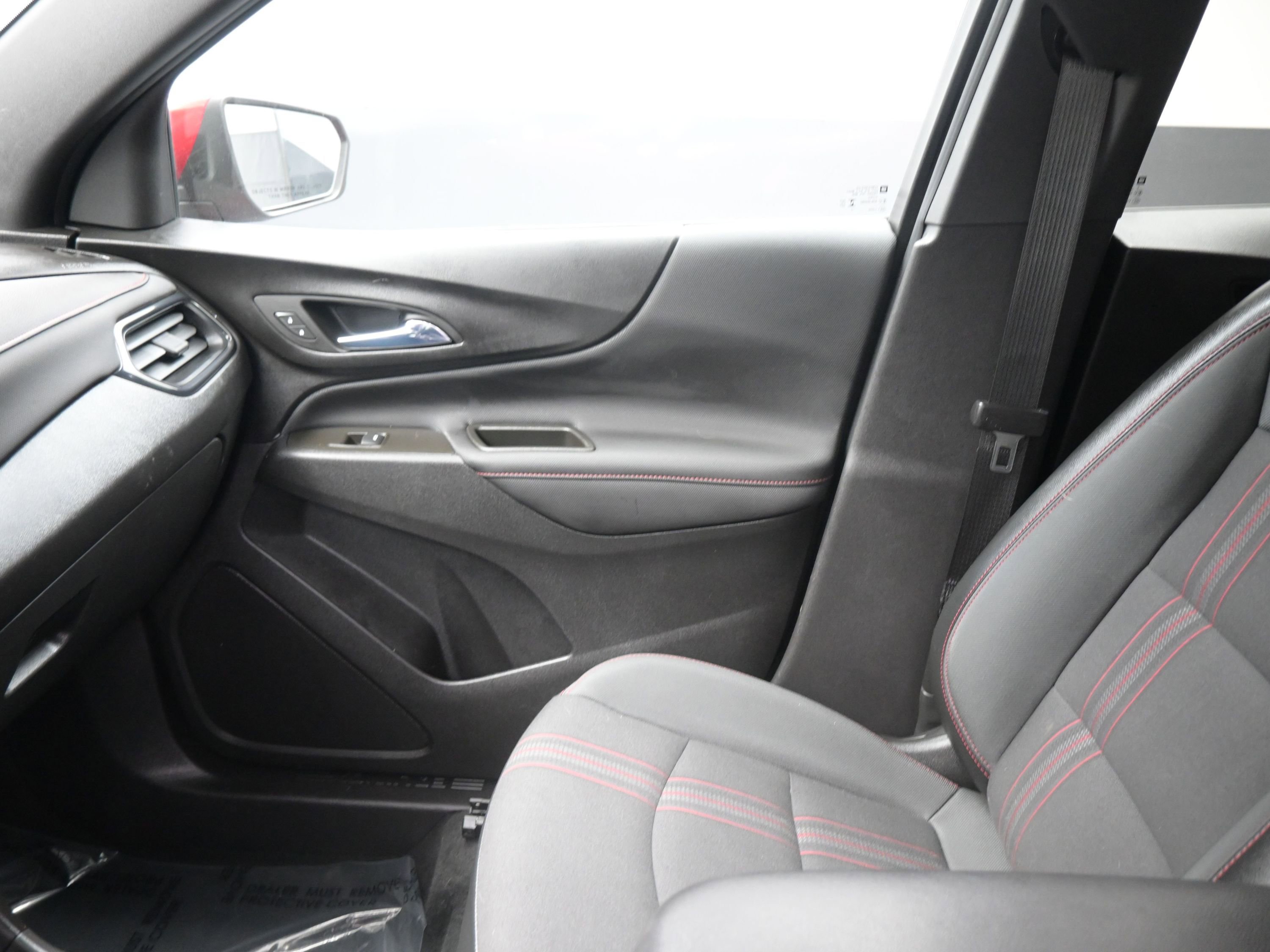 Certified 2024 Chevrolet Equinox RS image 12