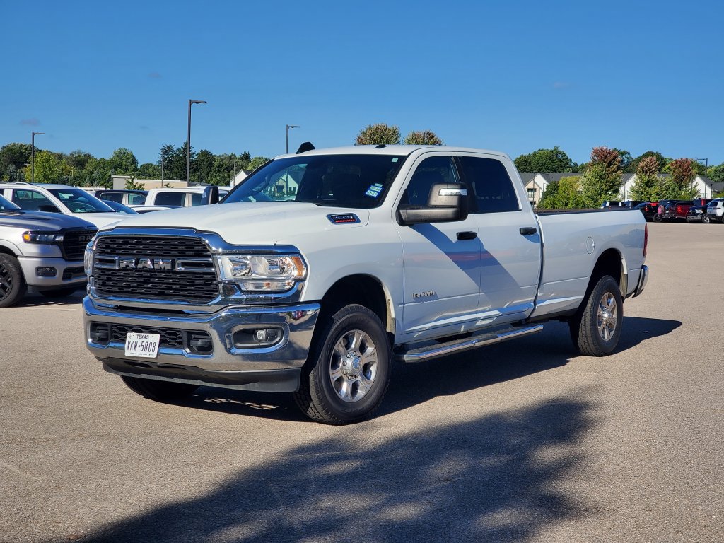 Used 2024 RAM 2500 Big Horn AWD/4WD image 2