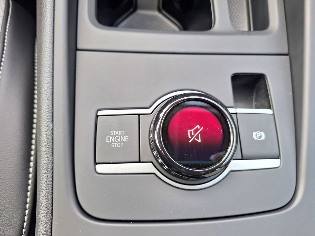 New 2026 Volkswagen Tiguan SE image 17