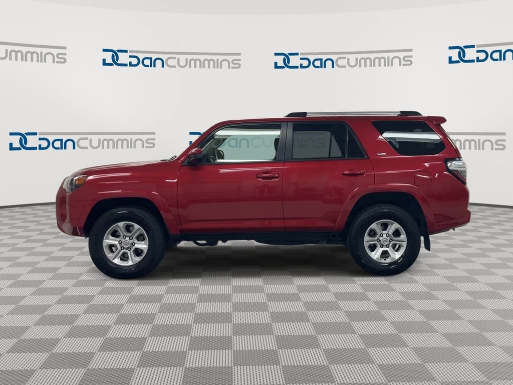 Used 2024 Toyota 4Runner SR5 AWD/4WD image 5