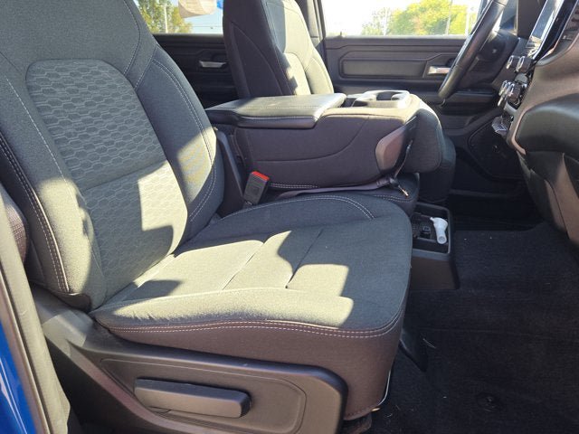 Used 2025 RAM 1500 Warlock AWD/4WD image 4