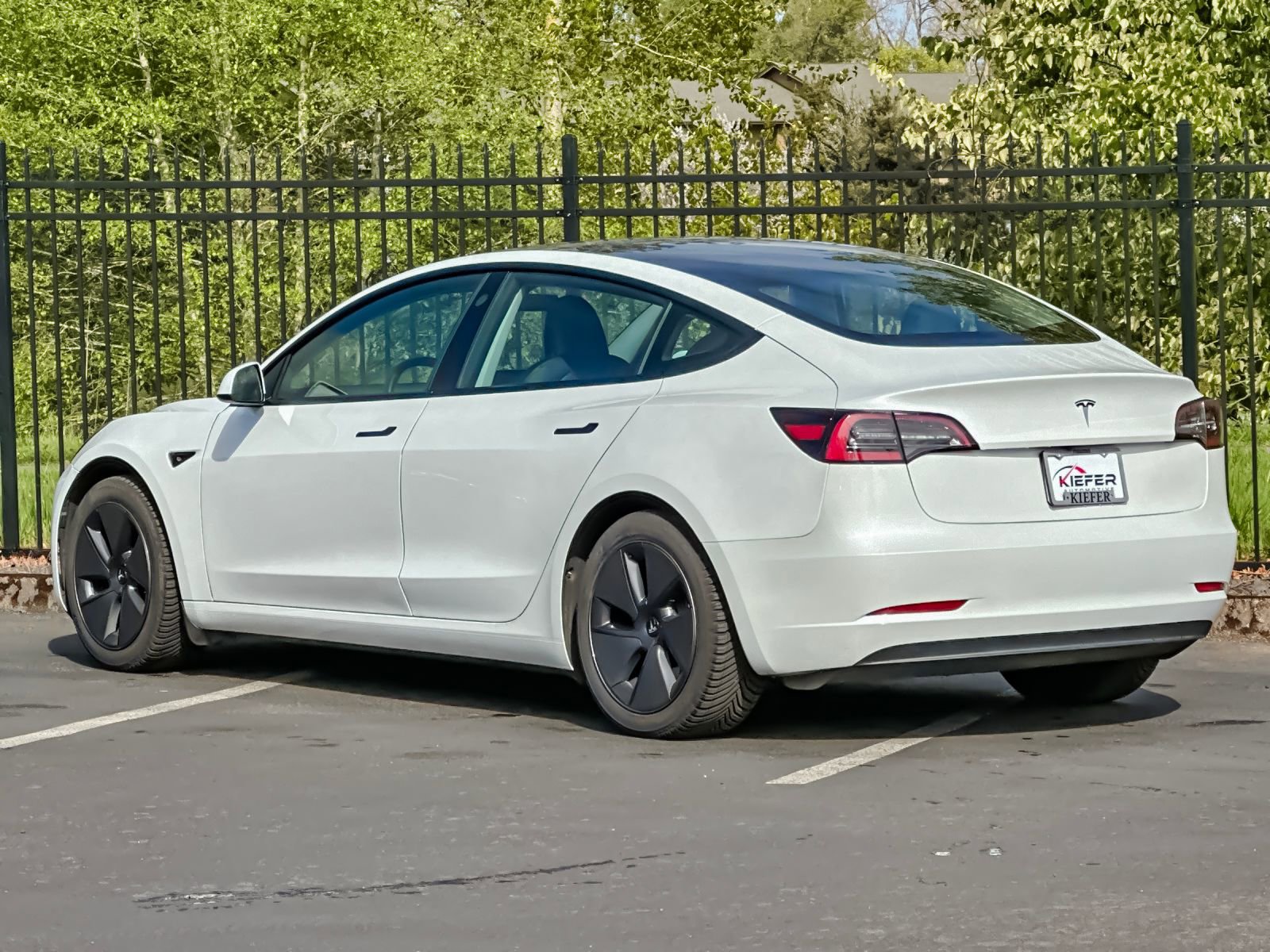 Used 2023 Tesla Model 3 Standard Range image 5