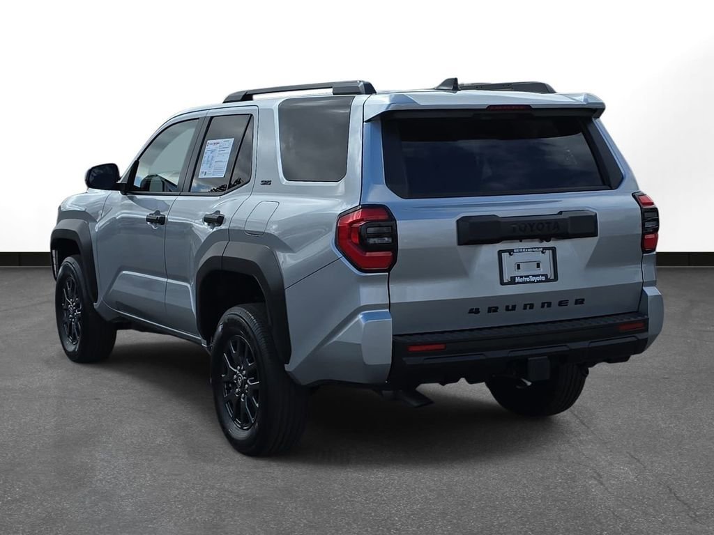 Used 2025 Toyota 4Runner SR5 image 8