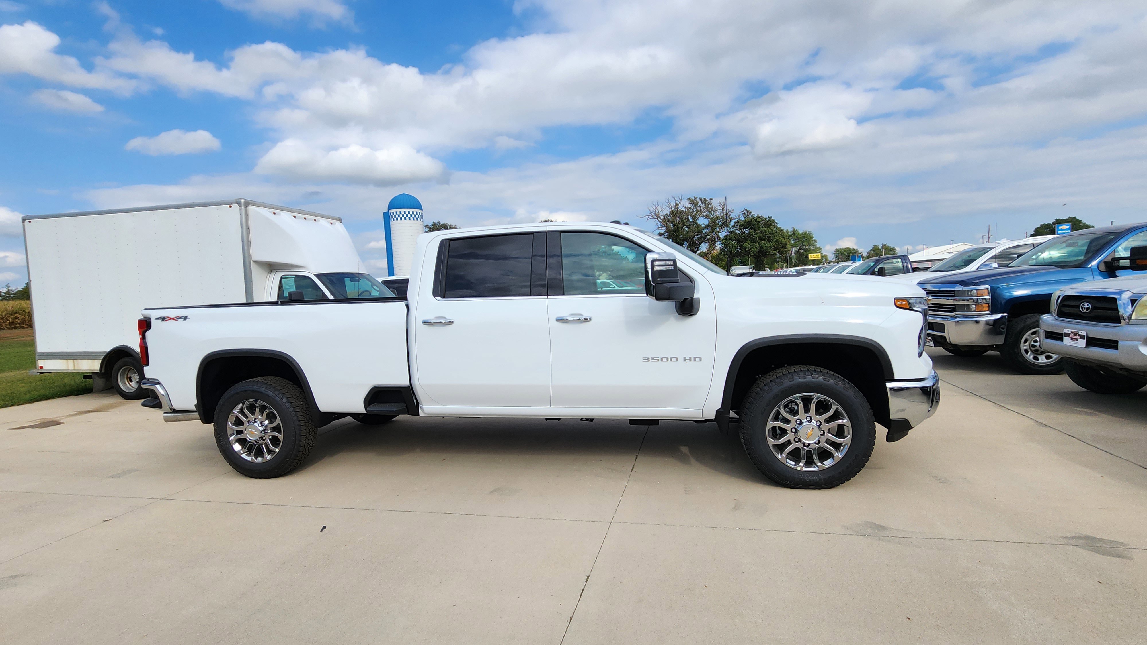 New 2026 Chevrolet Silverado 3500 LTZ image 4