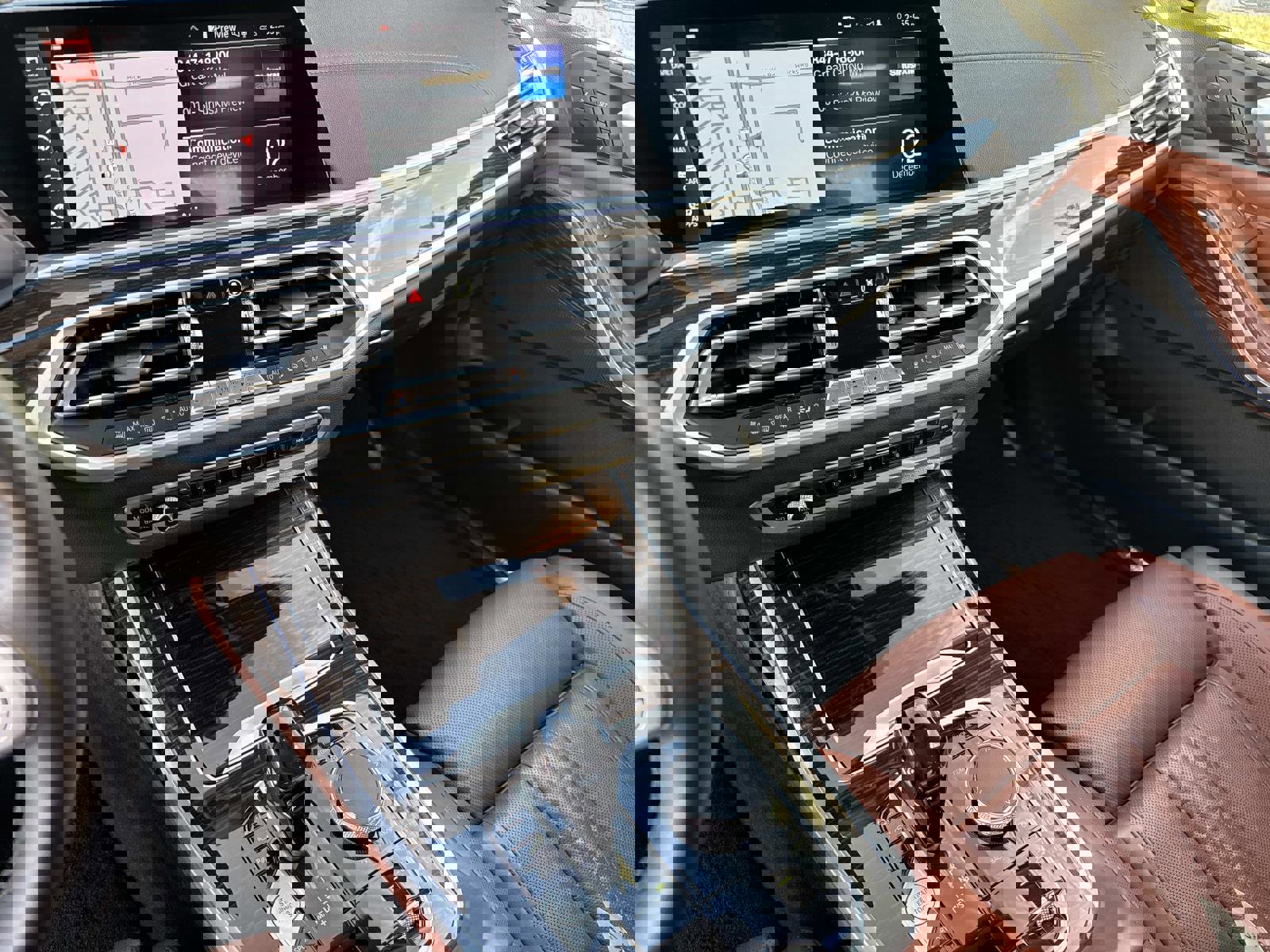 Used 2021 BMW X7 xDrive40i w/ Premium Package 2 image 24