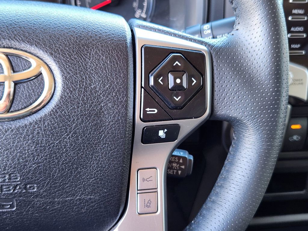 Used 2021 Toyota 4Runner SR5 Premium w/ Moonroof Package AWD/4WD image 18