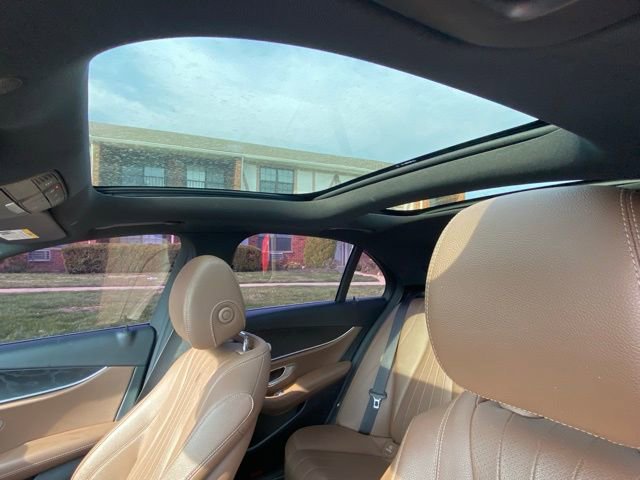 Used 2019 Mercedes-Benz E 450 4MATIC Sedan w/ Driver Assistance Package image 17