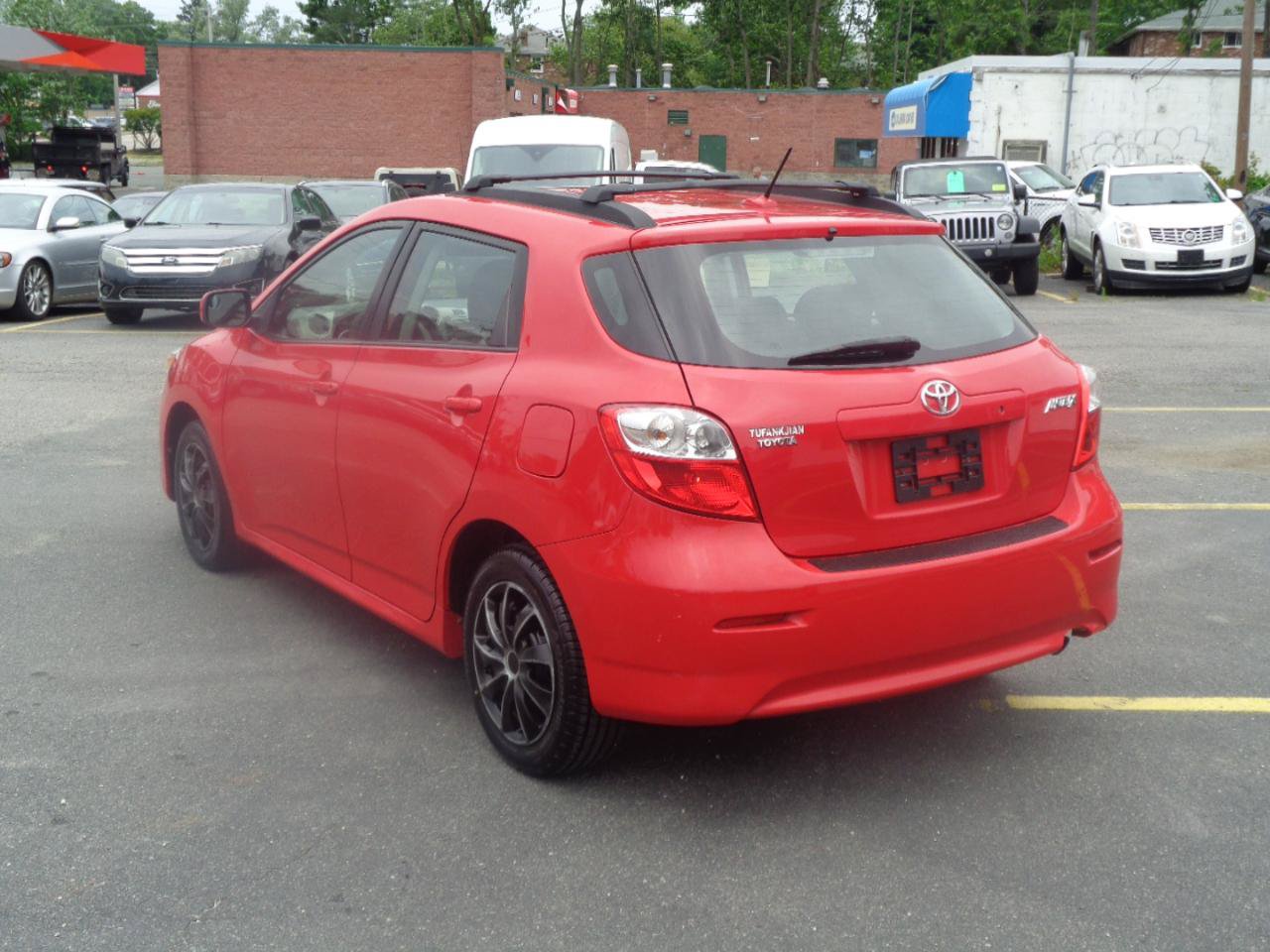Used 2009 Toyota Matrix FWD image 3
