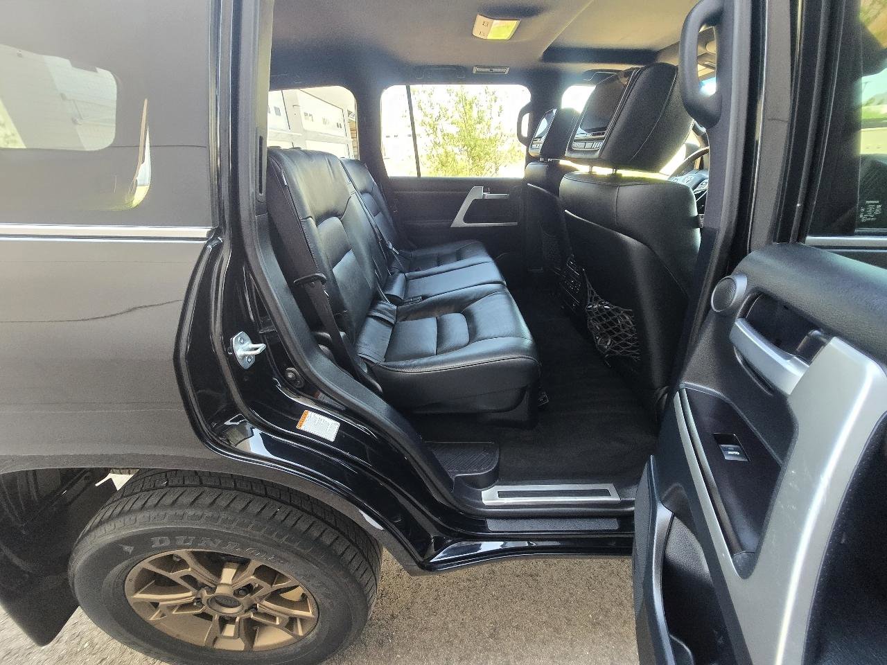 Used 2020 Toyota Land Cruiser Heritage Edition image 54