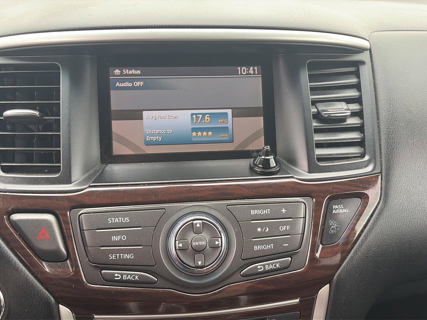 Used 2013 Nissan Pathfinder SL AWD/4WD image 32