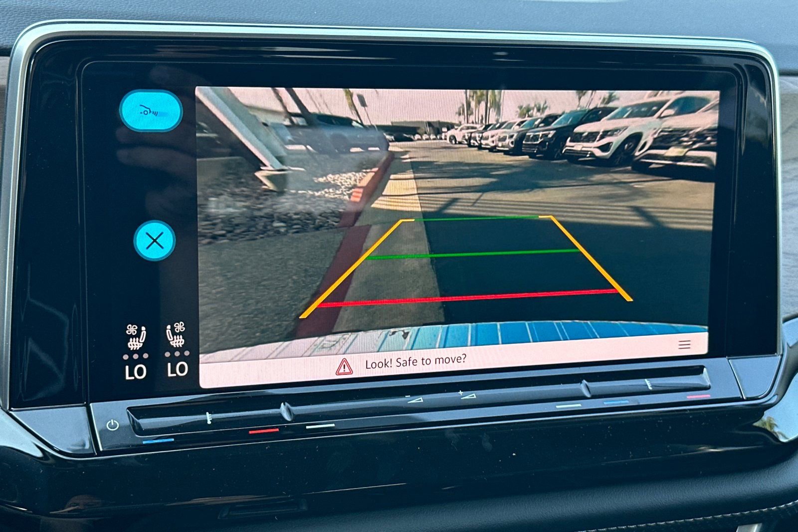 New 2026 Volkswagen Atlas SE image 17