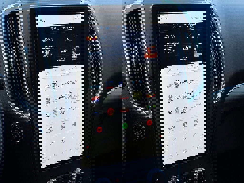 Certified 2022 Ford Edge ST image 15