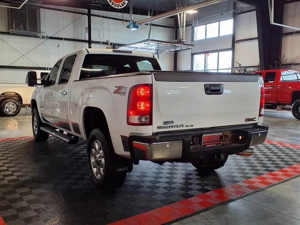 Used 2012 GMC Sierra 2500 SLE w/ SLE Preferred Package image 4