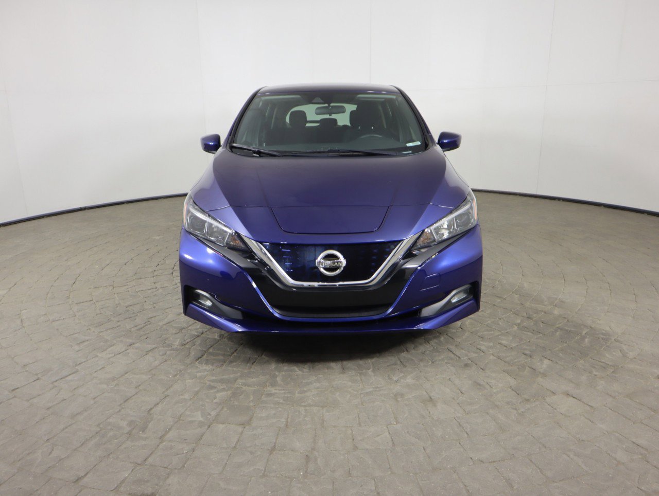 Used 2022 Nissan Leaf SV w/ Protection Package image 2