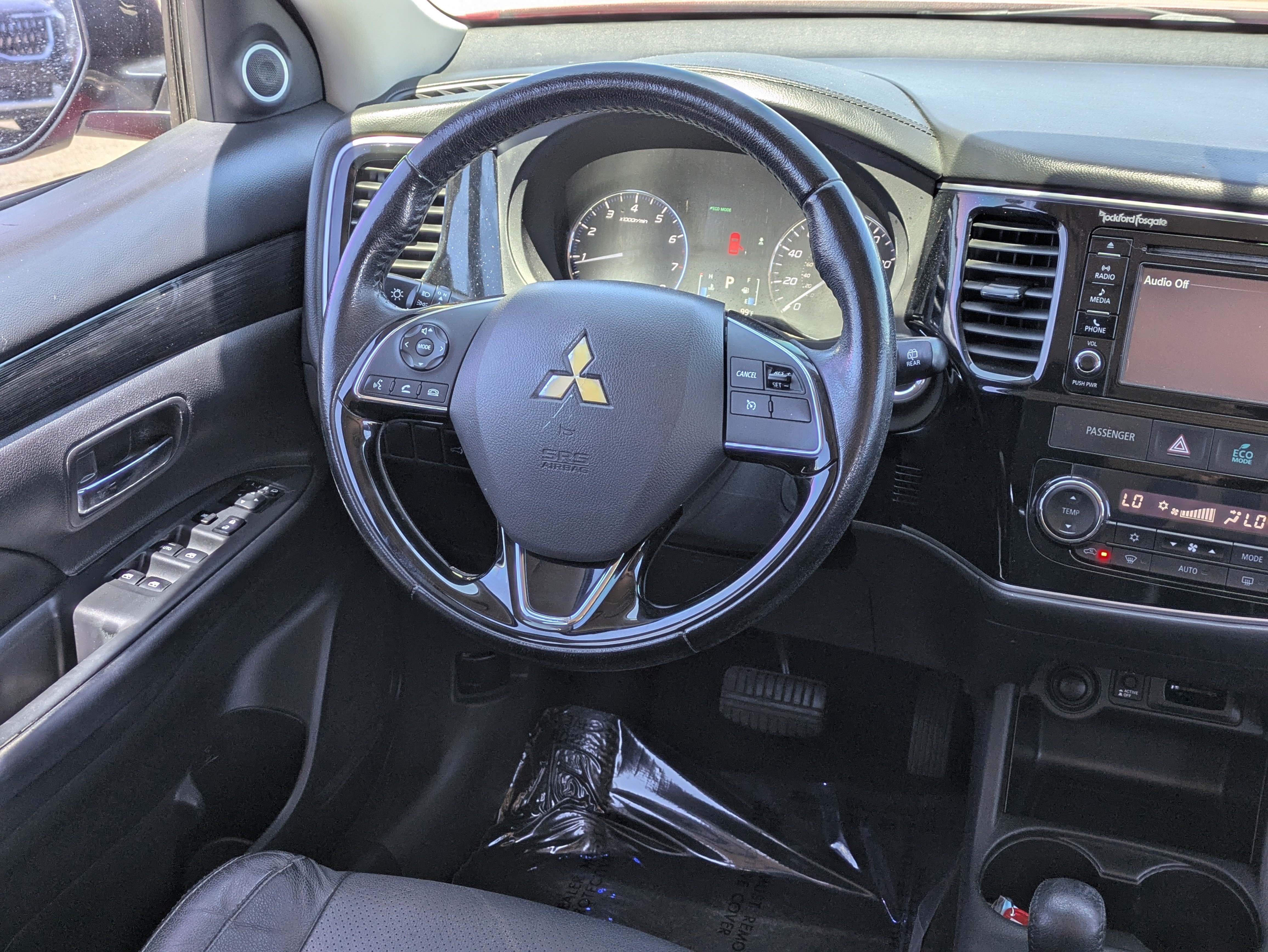 Used 2016 Mitsubishi Outlander SE FWD image 17