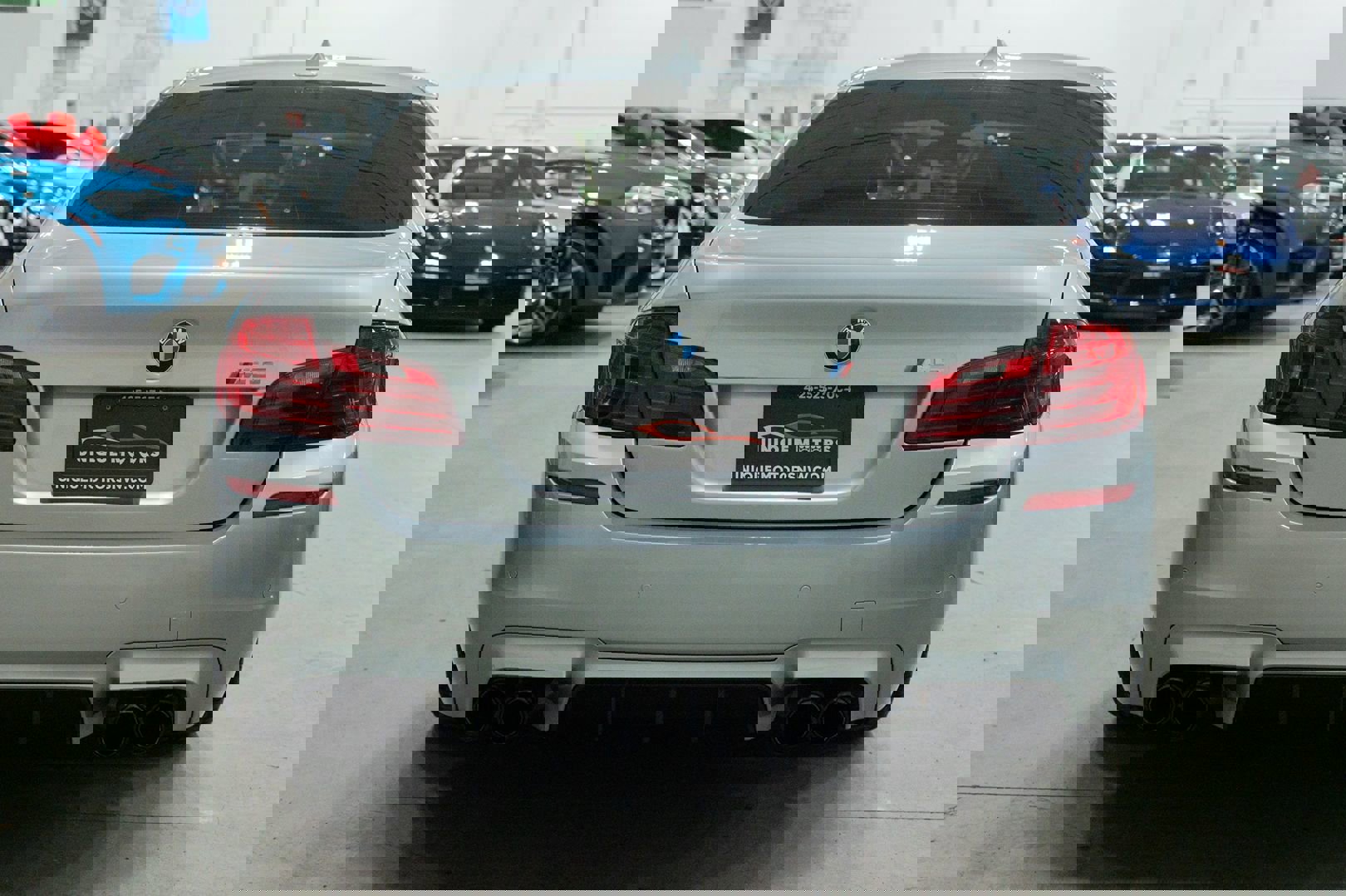 Used 2016 BMW M5 image 5