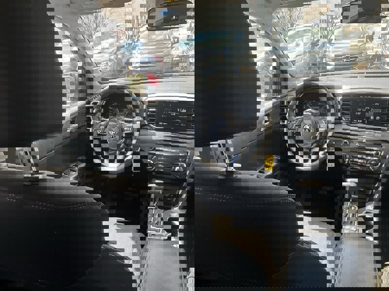 Used 2021 Kia Sportage LX image 19