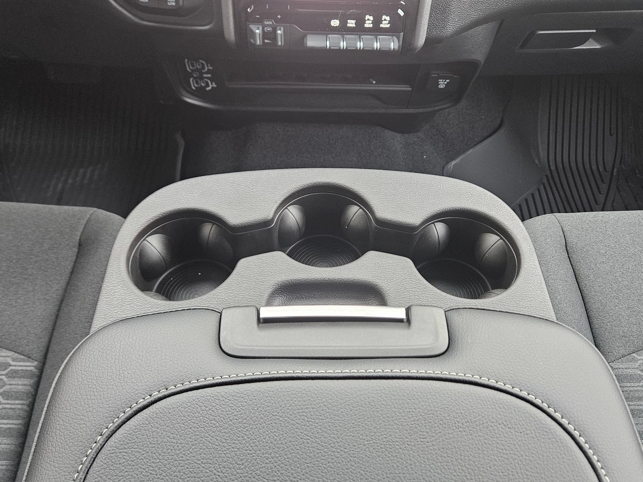 New 2026 RAM 2500 Tradesman AWD/4WD image 10