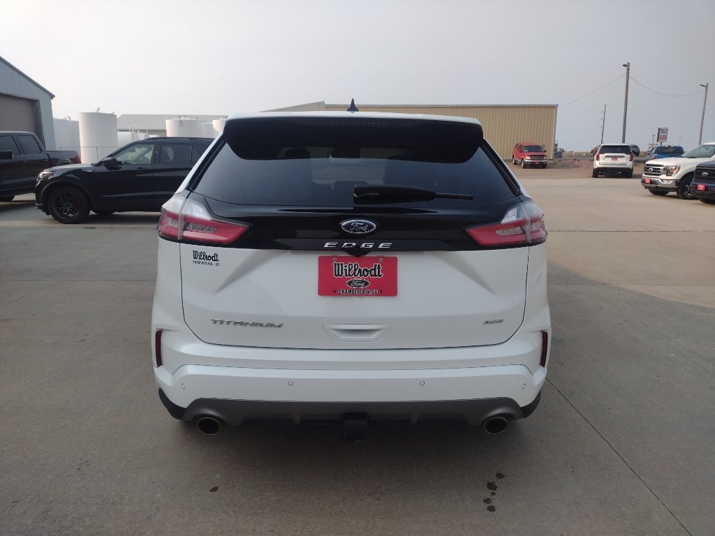 Used 2022 Ford Edge Titanium w/ Equipment Group 301A AWD/4WD image 6