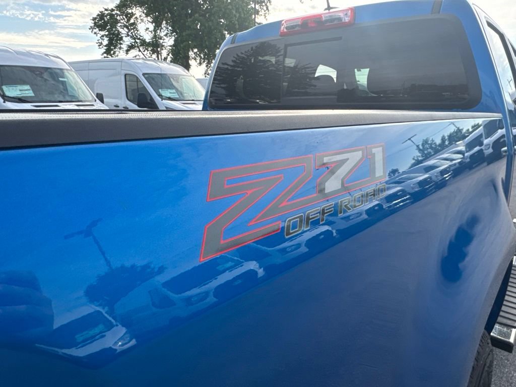 Used 2021 Chevrolet Colorado Z71 w/ Safety Package AWD/4WD image 42