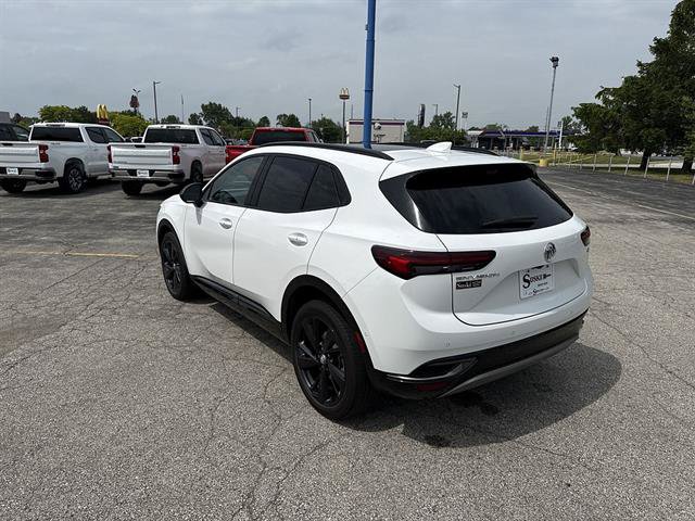 Certified 2022 Buick Envision Essence w/ Technology Package II FWD image 44