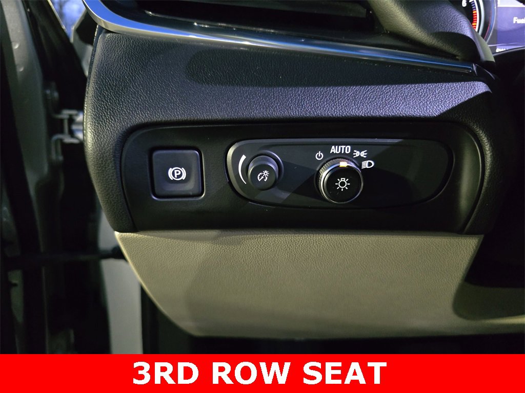 Used 2020 Buick Enclave Essence w/ Sport Touring Edition image 28