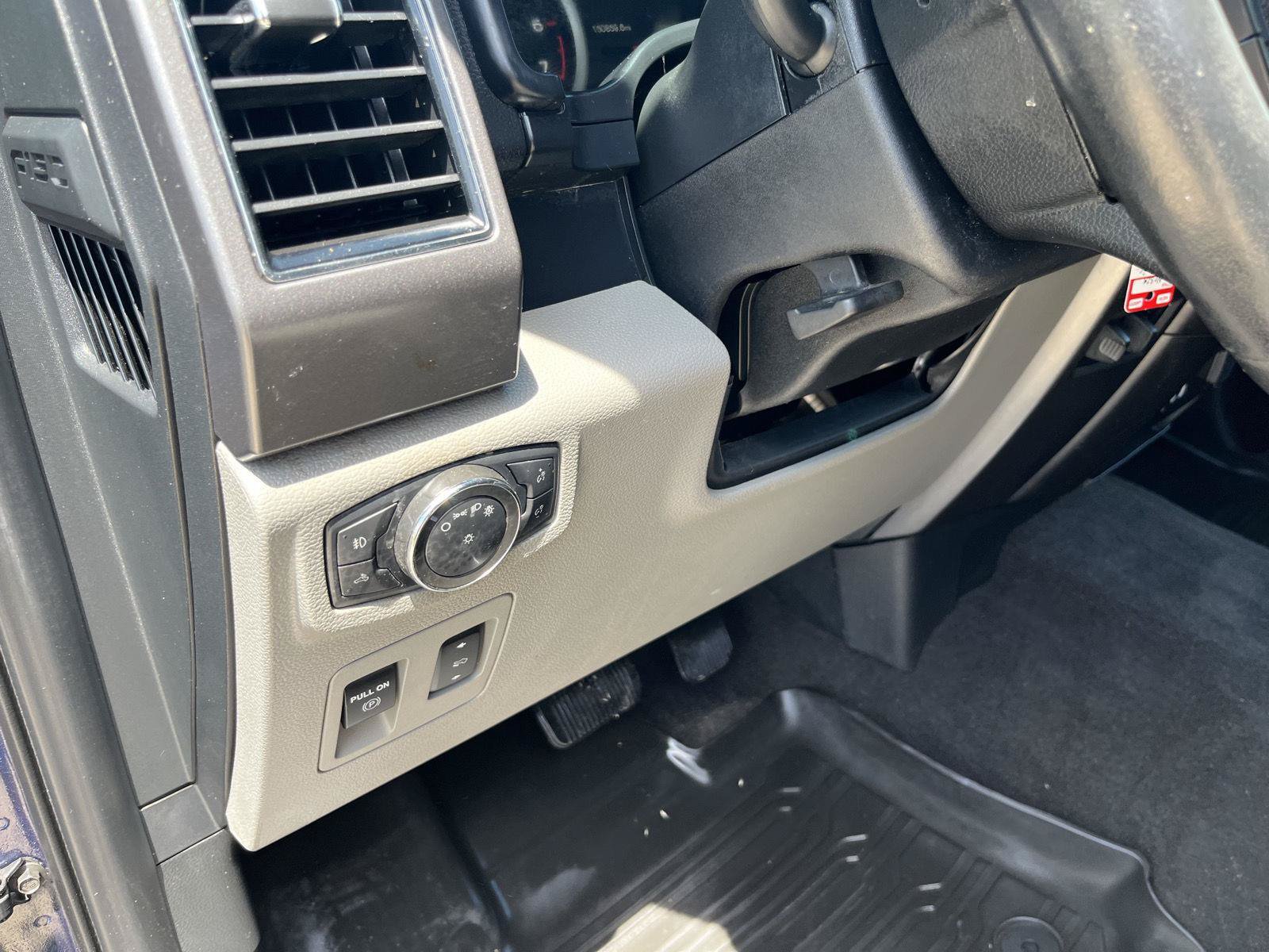 Used 2020 Ford F150 XLT w/ Equipment Group 302A Luxury AWD/4WD image 15