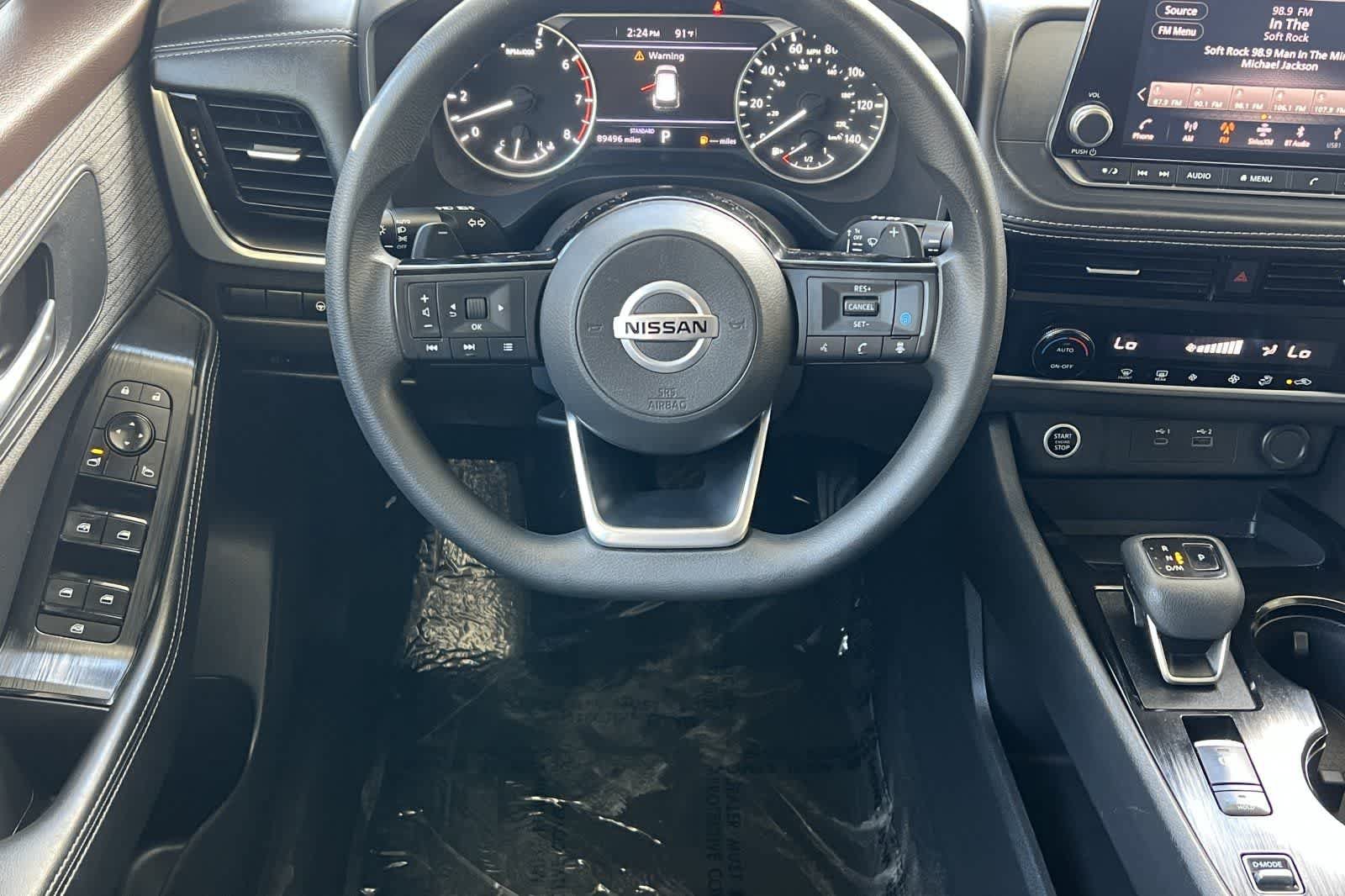 Used 2021 Nissan Rogue SV FWD image 16